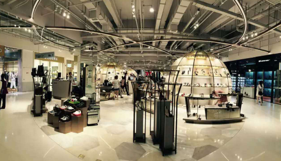 商业空间变身宠物乐园 朝阳大悦城3000平米黄金楼层试水遛狗经济